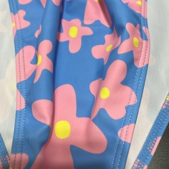 Pretty little thing pastel pink floral tie swim bottom - Picture 2 of 6